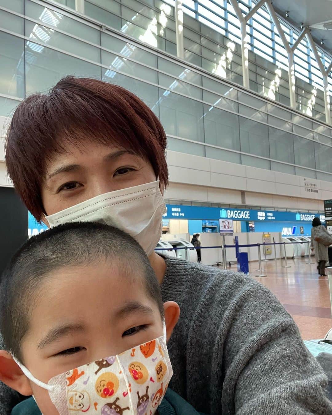 高橋みゆきのインスタグラム：「広島でお仕事です🎶✈️行ってきます❣️ #広島 #仕事始め #✈️ #ANA」