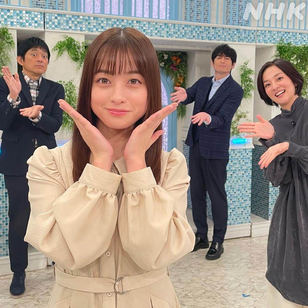 あさイチさんのインスタグラム写真 - (あさイチInstagram)「鈴木です。 今日のプレミアムトークは橋本環奈さん。  天使かと見まごう、その姿から繰り出される "めんどくさがり"&"おじさん"エピソード！ 一気に親近感が湧きました😆  「千と千尋の神隠し」で初舞台に挑む環奈さん。 プレッシャーや不安を感じているのではと思いますが、 持ち前の明るさと前向きさで、 何に対しても楽しみながら頑張っていることが 伝わってきました。  放送の合間で盛り上がっていた 華大さんとの九州トーク 「あのスポットがなくなった」とか 「あの場所にタワマンができるらしい」などなど… 面白かったです。笑  #橋本環奈 さん #プレミアムトーク #天使  #千と千尋の神隠し #初舞台 #千尋 役 #福岡 #出身 #地元トーク #九州  #博多華丸大吉  #鈴木奈穂子 アナ #nhk #あさイチ #8時15分から」1月7日 15時23分 - nhk_asaichi