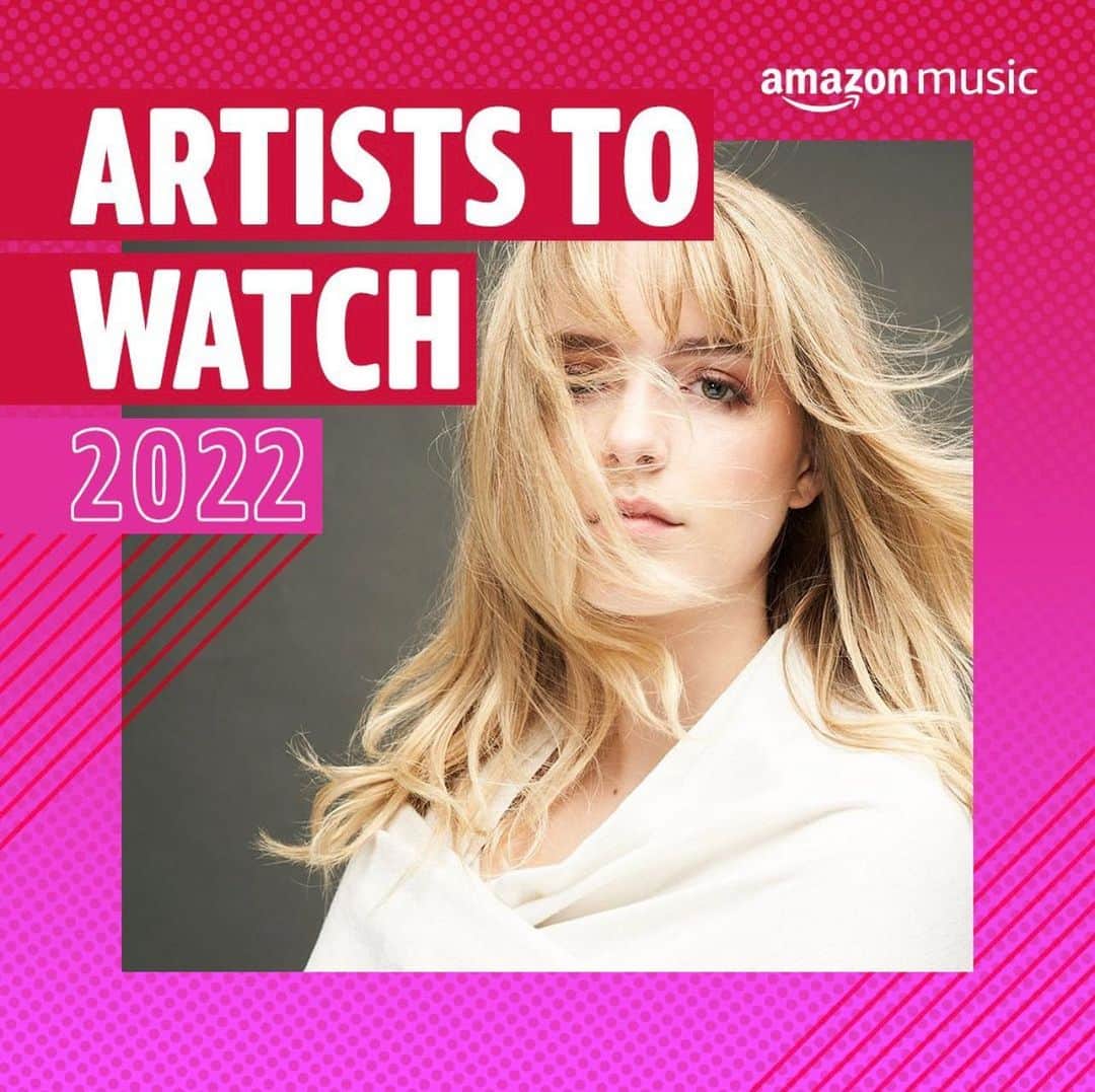 マケナ・グレースのインスタグラム：「Thank you @amazonmusic for choosing me as a 2022 Artist to Watch💕https://amzn.to/ArtistsToWatchUSA」