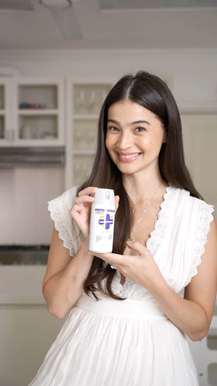 アン・カーティスのインスタグラム：「Here’s how I like to keep my family safe from any unwanted viruses and germs in my household 🦠 @familyguardphilippines is so easy to use and I super love that it also comes in a bag friendly size I can take it along with me everywhere I go! Specially now, I’m super careful! Please stay safe everyone!! #FamilyGuard #MakeEveryMomentCount」