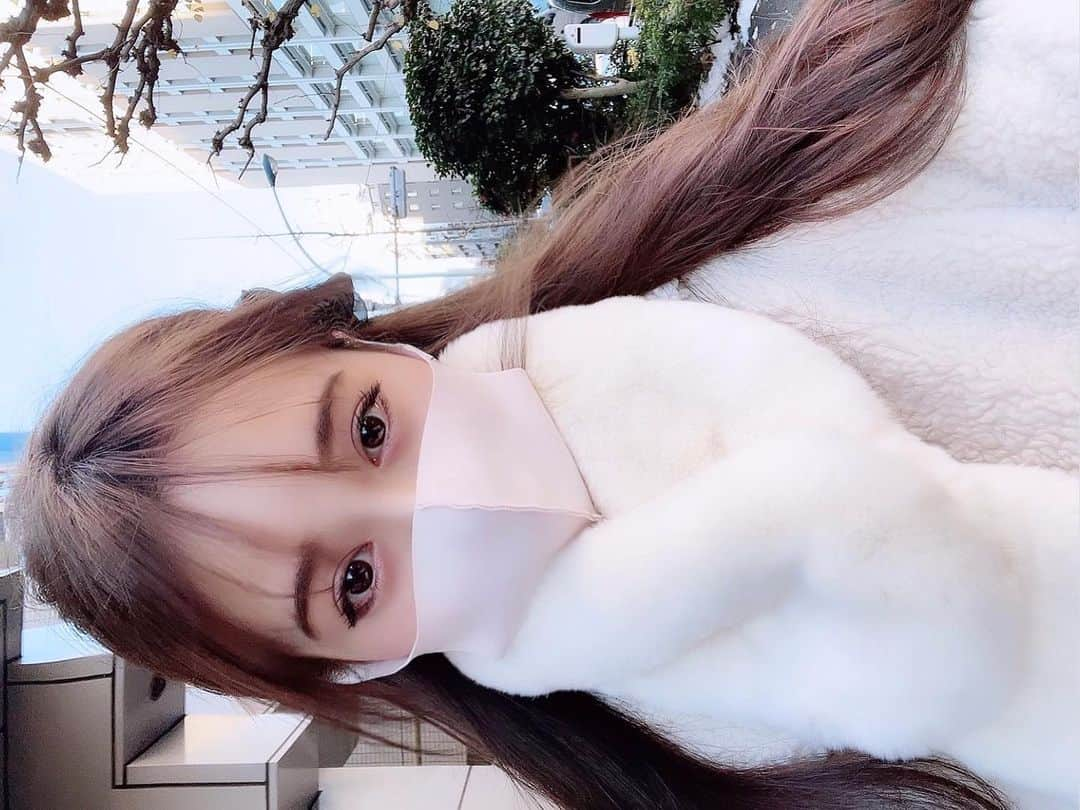 阿部菜渚美さんのインスタグラム写真 - (阿部菜渚美Instagram)「帰り道❄️ 寒くて目が赤くなっていました🐇 .* 歩くスピードは転ばないように🐢速度。 東京で雪見れたの久々で嬉しかったな〜❤︎ 風邪ひかないよう気をつけなきゃですね🙏🏻」1月7日 21時04分 - nanami_abe73