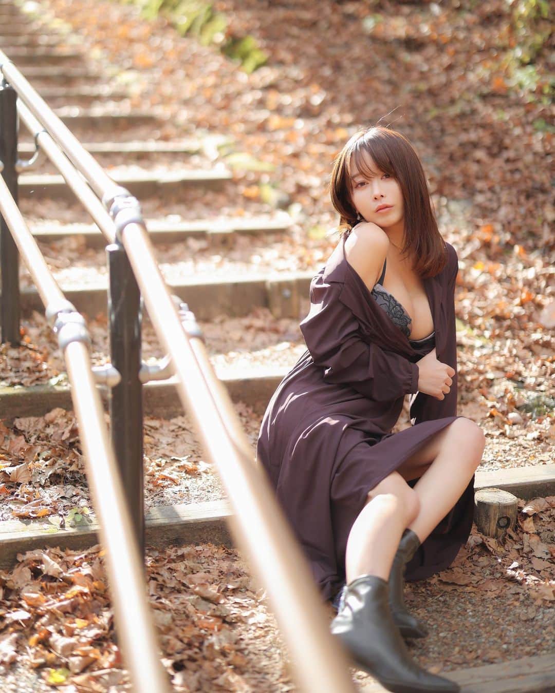 いくみさんのインスタグラム写真 - (いくみInstagram)「🍂 . ⬇️新刊通販も開始しました http://ikkyu3.official.ec . . #写真 #いくみ #日本的 #内衣 #photo #japanese #gravure #photoshoot #japanesegirl #cosplayersofinstagram #cosplayer #cosplaygirl #otaku #косплей #cosplaylife #cosplaying #코스프레 #كوسبلاي  #角色扮演」1月7日 23時57分 - nomita193
