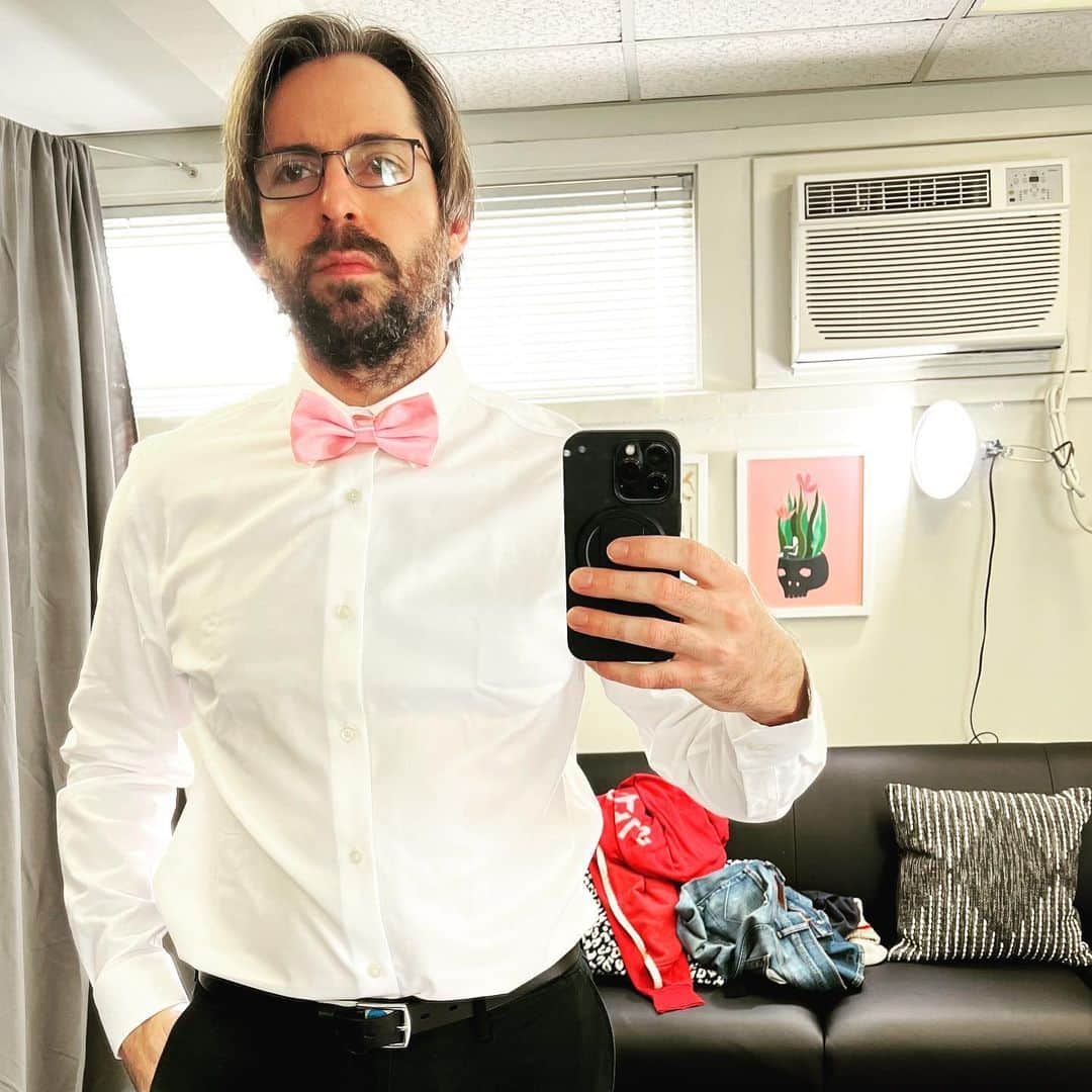 マーティン・スターのインスタグラム：「Longest wardrobe fitting ever」