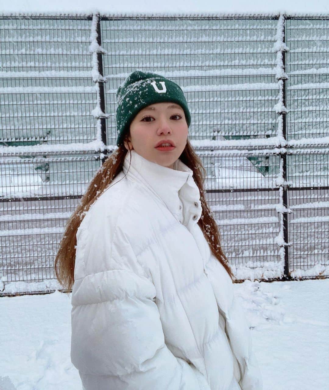 希帆さんのインスタグラム写真 - (希帆Instagram)「❄️☃️🤍  東京で大雪❄️ この冬はじめて モコモコアウター着ました⛄️♡ @eyarn.jp 軽くてあったかい☺️🤍」1月8日 19時35分 - k_i_h_o_