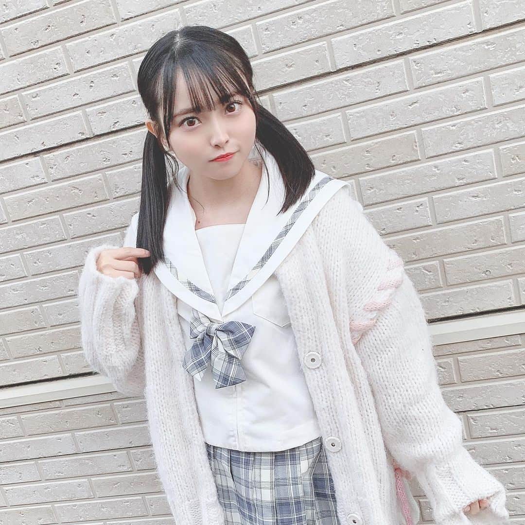 竹本くるみのインスタグラム：「おしゃべり会ありがとうございました🤍 みんなと話せる時間が幸せです！  今日はりなお姉ちゃんから借りた セーラー服を着ました🐰 現役JKだから色んな制服楽しみたいな〜💭」