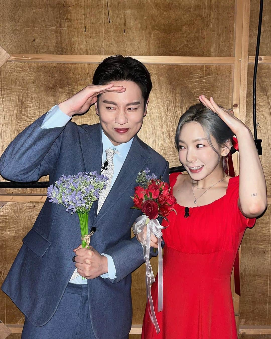 テヨン さんのインスタグラム写真 - (テヨン Instagram)「결혼식날 비가 오다니🌹 #놀라운토요일」1月8日 15時58分 - taeyeon_ss