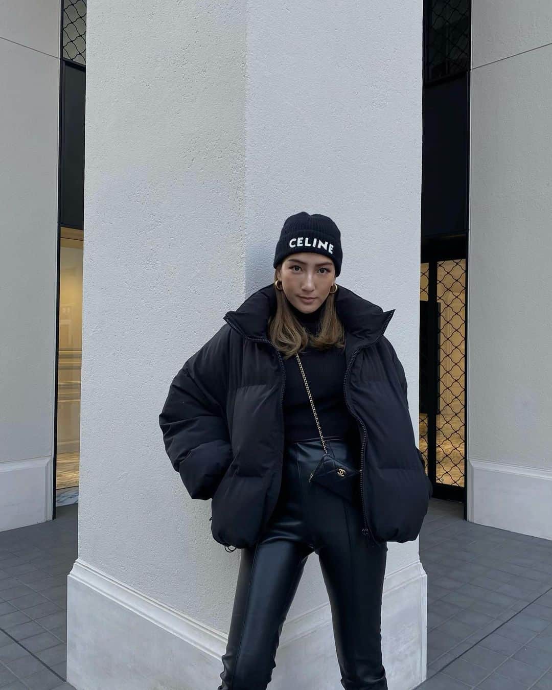 HARUEのインスタグラム：「⛄️🖤  #outfit」