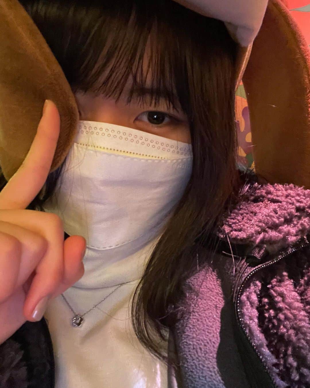 赤瀬結衣さんのインスタグラム写真 - (赤瀬結衣Instagram)「. そう言えばこのまえディズニー行ってきました！！！🙇🏻‍♀️🤫」1月8日 18時54分 - __5xlln