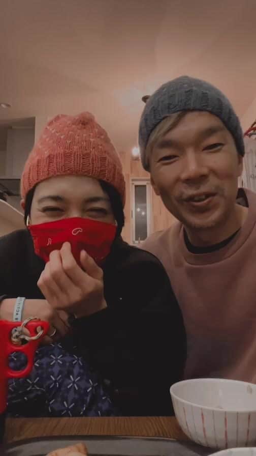 横尾初喜のインスタグラム：「2022.1.8 新年あけましておめでとうございます。 髪切りました な話」
