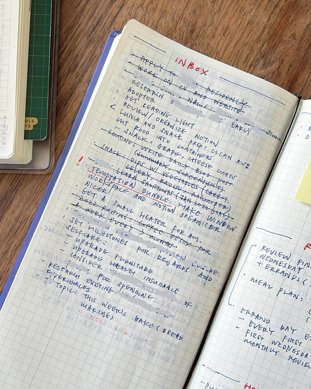 Dara M.さんのインスタグラム写真 - (Dara M.Instagram)「Inbox. Inbox. Inbox. New Years resolution is to keep my inbox in one place - the notes pages in my mega weeks.  #planner #journal #bulletjournal #hobonichiweeks #plannercommunity #functionalplanning  #ほぼ日weeks」1月8日 22時32分 - gothamhaus