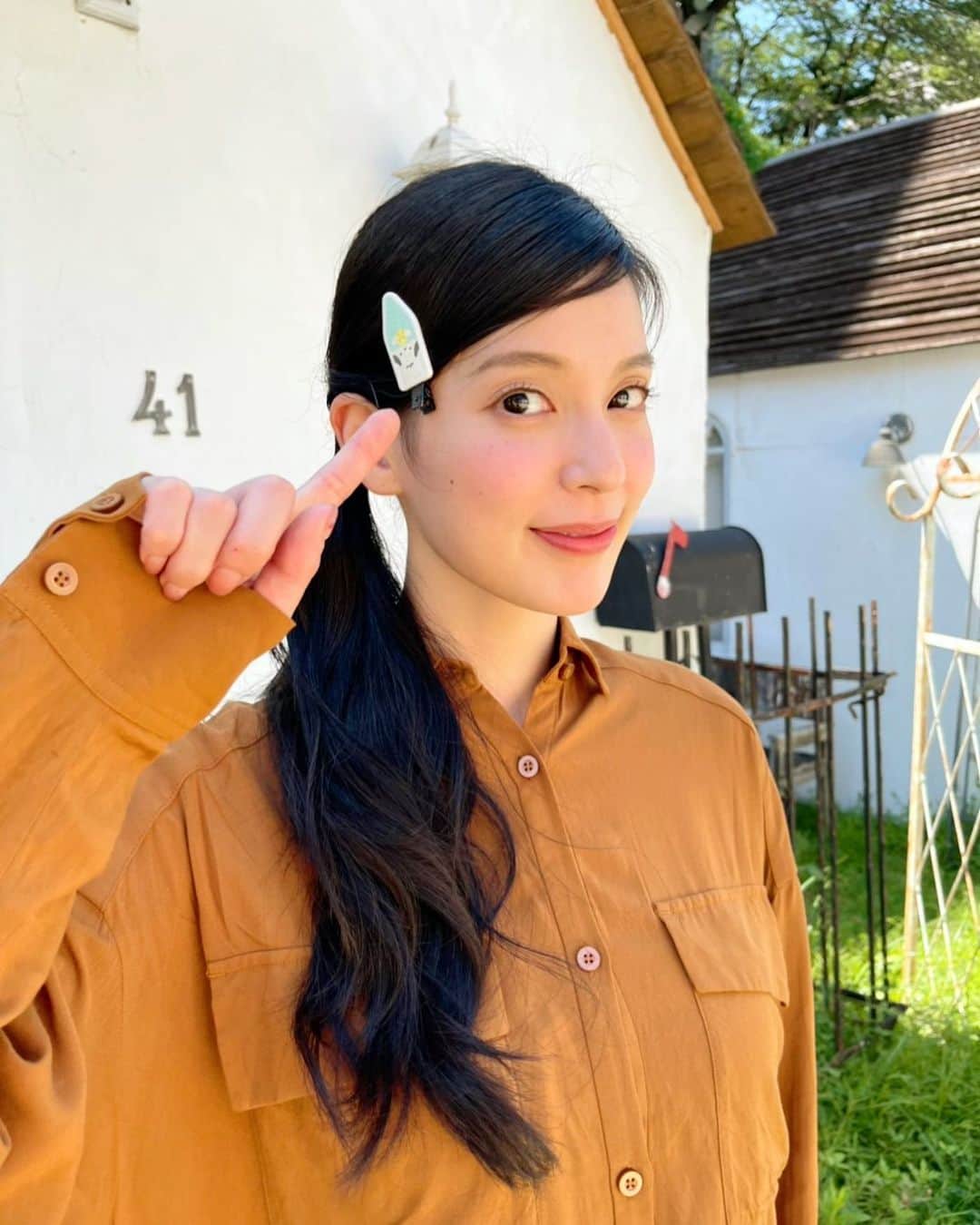 のインスタグラム：「ヘアクリップがポチャッコ〜😆❤️ ずっとポチャコと思ってたけども🤣  #撮影　#ヘアクリップ　#ヘアメイク　#ポチャッコ　#黒髪ロング  ところでタグ付けってこうだっけ（笑）半年ぶりの投稿で色々忘れてしまいました🤣 継続ってやっぱり1番むずかして大変で大切と投稿で学ぶ雪であった〜」