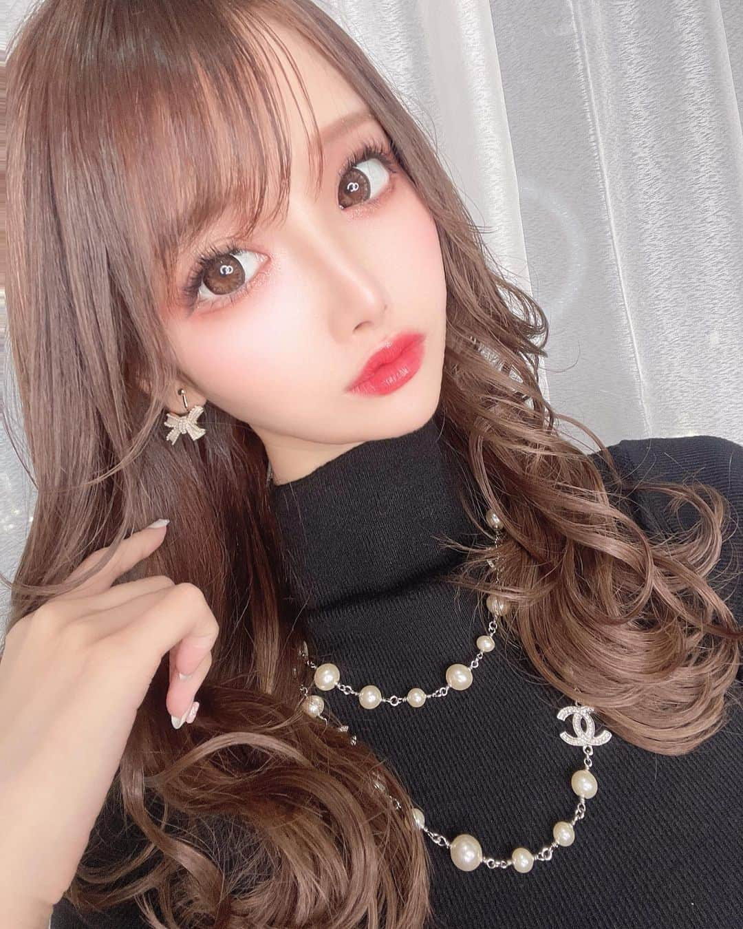 桜咲乃愛さんのインスタグラム写真 - (桜咲乃愛Instagram)「年明けNewhair💕  @felice_junpei さんいつもありがとうございます♡♡  いつもより気持ち短めにしてもらった🥰♥️  この日は女子3人でお昼からふぐ食べて🐡最高だった🥰💓  ちなみにこの3人で元旦も一緒に大っきいおせち食べながら女子会したの🥰♥️  楽しかった😆💕💕💕✨  年明けてまだ10日しか経ってないのに2回会えてるの凄い😂💓  また遊ぼ♡♡  #ヘアカラー#新宿美容室#エクステ#新宿レガロ#タートルネック#ふぐ#女子会#おせち#元旦」1月9日 15時15分 - noasama1101