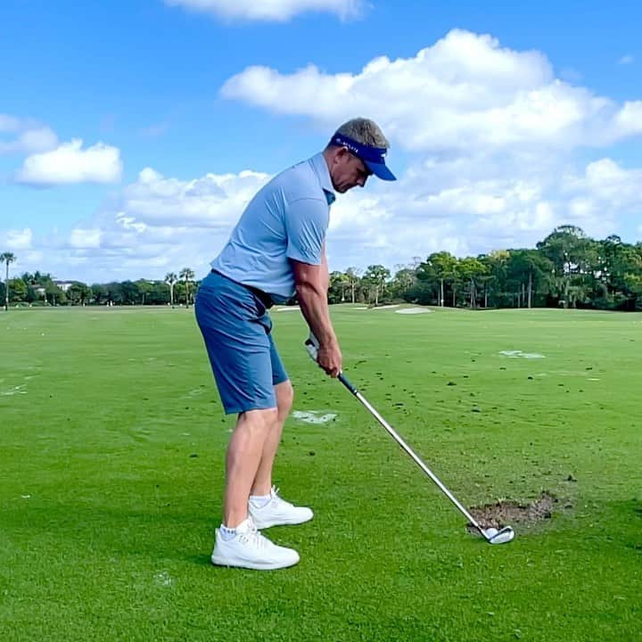 ルーク・ドナルドのインスタグラム：「Year 20 on Tour about to start next week at @sonyopenhawaii 👊🏼」