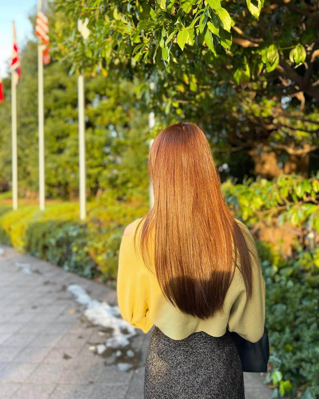 佐野真彩さんのインスタグラム写真 - (佐野真彩Instagram)「ストレートを当て始めて、毎朝の支度が楽ちんになりました🙌眠い中時間をかけてセットしても、湿気を感じると広がってパヤパヤ〜になってしまう私のような髪質の方にはおすすめです。久しぶりに前髪も✂️ @nishimura.takuya さん いつもありがとうございます☺️  夜はトークポートをしました📱お話出来て嬉しかったです。不定期にはなりますが、また開催しますね🐯❣️  #axy #axy新宿　#マイストラーダ　#mystrada  #lagunamoon #ysl #新宿美容室　#ウェスティンホテル東京 #hairstyle #スイーツ好き　#トークポート」1月9日 23時32分 - sano.maya