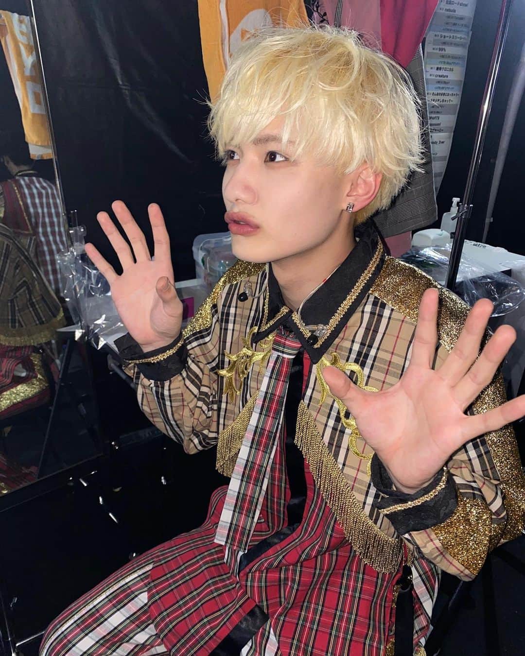 日之出莉久のインスタグラム：「ㅤㅤㅤㅤㅤㅤㅤㅤㅤㅤㅤㅤㅤ 本日は1月10日！110番の日！ ということで私事ながら21歳になりました‼️ たくさんのメッセージありがとうございます😌 20歳を超えて年老いてることを身に染みて感じてはいますが、まだまだ若々しく頑張っていこうと思います😀 21歳の日之出もよろしくお願いします！！！」