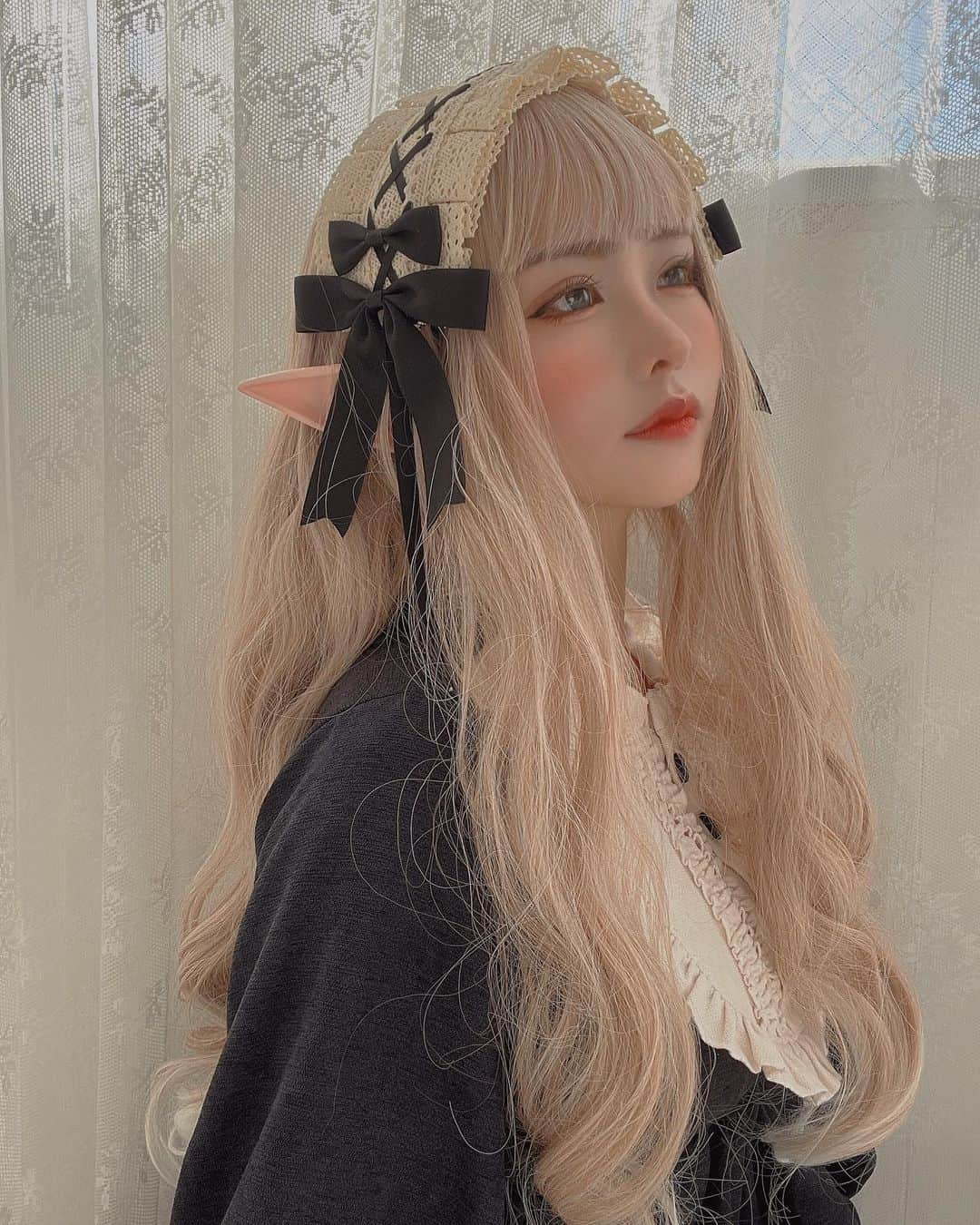 日向すずさんのインスタグラム写真 - (日向すずInstagram)「ずっとなってみたかったハーフエルフ🧝‍♀️🏹. ꙳ ⢁ᐧ ᐧ  創作コスだよ☪︎ *.  #cosplay #cosplayer #cosplaygirl #japanesecosplayer #japanesecosplay #japaneseculture #コスプレ #コスプレイヤー #コスプレ女子 #コスプレ撮影 #コスプレ写真 #ハーフエルフ #halfelf」1月9日 18時19分 - osuzudashi_