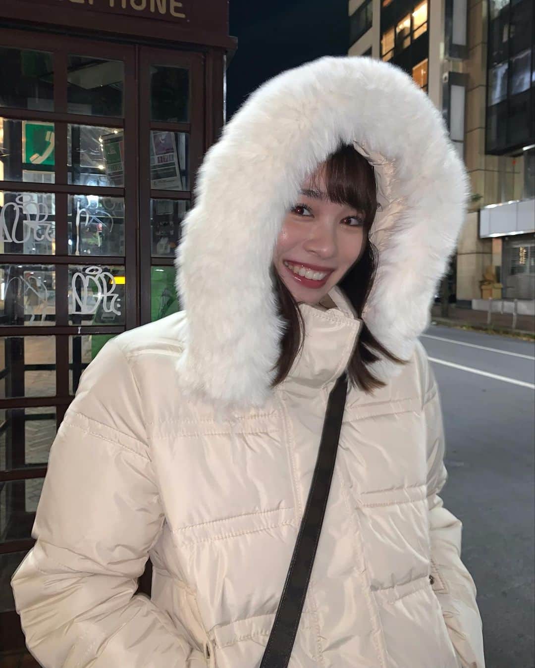 中川紅葉さんのインスタグラム写真 - (中川紅葉Instagram)「モフモフすぎて面白い感じになっちゃったけどロングダウン暖かすぎて他のアウター着られなくなってる #ノーマルカメラ」1月9日 19時33分 - kureha_nakagawa