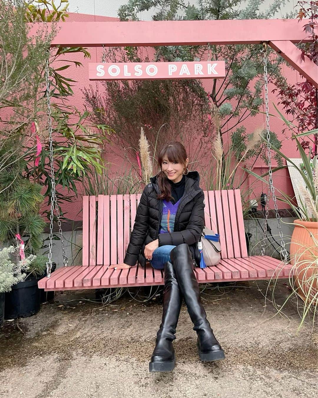山田佳子さんのインスタグラム写真 - (山田佳子Instagram)「緑に囲まれた場所、癒されるなぁー😍 ⁡ #緑に囲まれて #気持ちが #和む #癒される場所  #solsopark」1月9日 20時26分 - yoshiko117