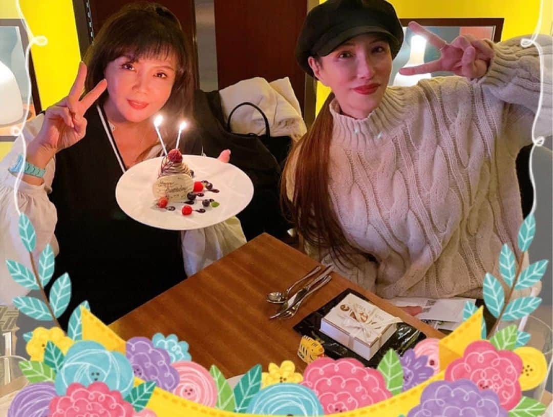 KABA.ちゃんさんのインスタグラム写真 - (KABA.ちゃんInstagram)「なっつ小川菜摘さん❣️  年末お誕生日だったけど、スケジュールが合わずやっとお祝いでけたし、誕生日プレゼントも渡せた〜👏👏👏👏  短い時間だったケド、久しぶりに会えてお話もでけたし、なっつのママ友まさみちゃんにも会えたし、嬉しかった〜❣️  なっつやまさみちゃんから、お年賀にって頂き物まで、、、逆にありがとうございました😊  舞台やお仕事で大忙しのなっつ、身体に気を付けて素敵な1年ににしてね〜✨💕✨💕  かなり遅くなったけど、改めて、ハピバ〜おめでとでした㊗️🎉🎊🎂👏👏👏👏✨💕  #なっつ #小川菜摘　さん @natsumi1230  #遅くなったけど誕生日おめでとう  #やっとお祝いでけた #プレゼントも渡せた #久しぶりに会えて嬉しかった #短い時間だったけど楽しかった  #素敵な1年になりますように  #なっつのママ友まさみちゃんもありがとでした #逆にお年賀とか頂いちゃった #寅のおみくじ #小吉だった #笑」1月10日 10時13分 - kabachan_official