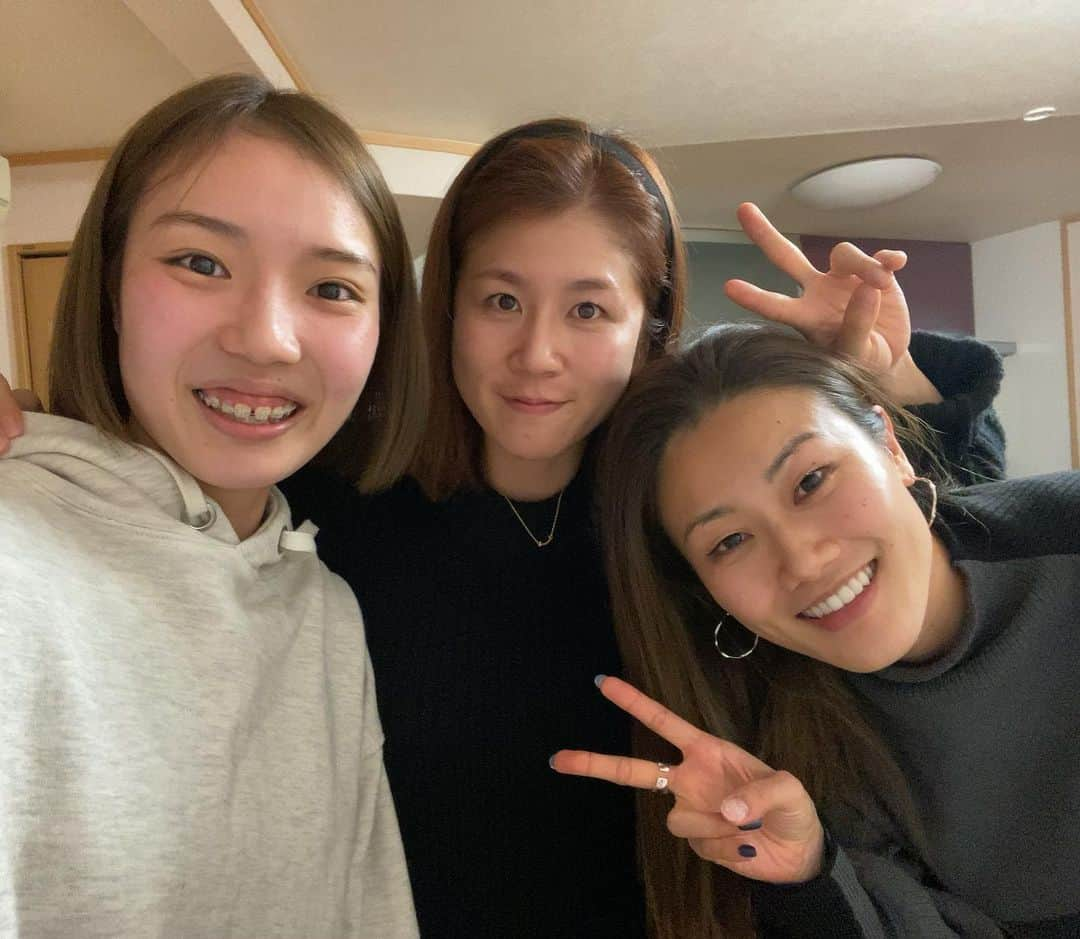 藤井瑞希さんのインスタグラム写真 - (藤井瑞希Instagram)「・ ・ そういえば新年早々に 実家に遊びにきてくれました😂💓 ・ ゆっくり温泉入って お母さんの手料理たべて たくさんお喋りして楽しかったね！ ・ また会える日まで💗 ・ ・ #新年早々 #来てくれた #たぶん1週間前も会ったね #なかよしです」1月10日 18時19分 - bdmntnfujiimizuki