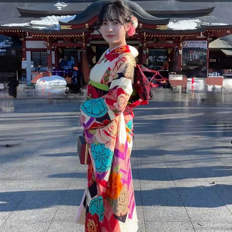 のインスタグラム：「かなり遅くなりましたが新年明けましておめでとうございます💦今年もよろしくお願いします🐯💕」