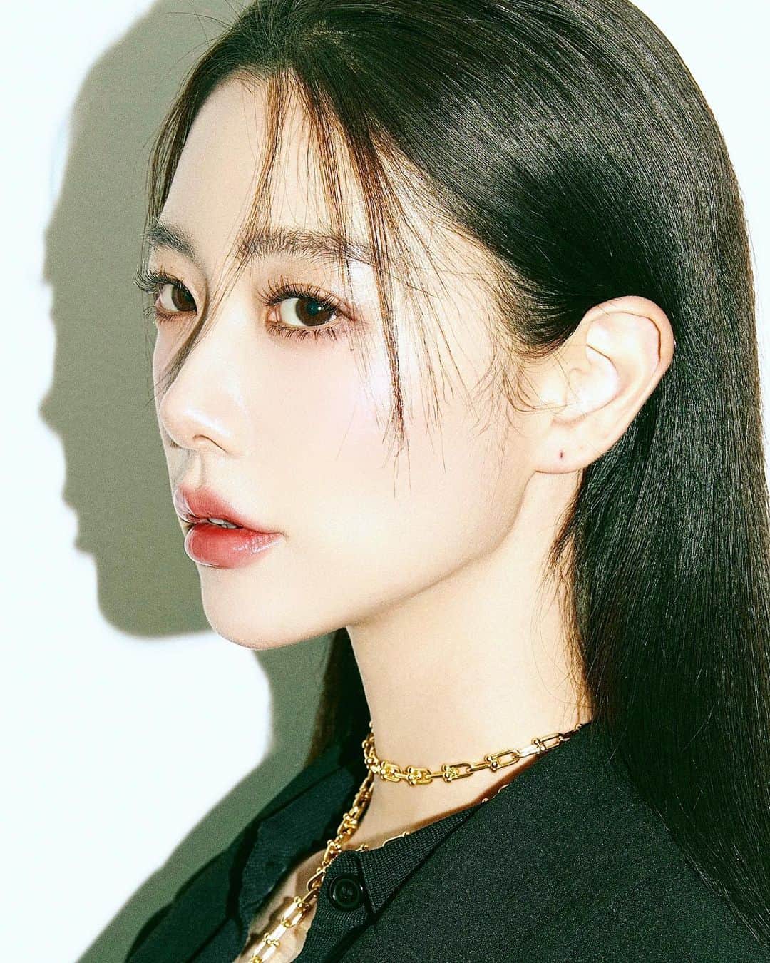 クララのインスタグラム：「#beauty #makeup #icloria @i_cloria_」