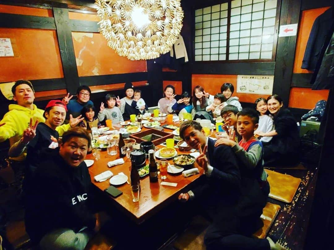 吉田圭佑さんのインスタグラム写真 - (吉田圭佑Instagram)「今年のお正月は何年振りかに京都に帰り家族で新年を祝いました！ やっぱり、家族ってええなとしみじみ思いましたなぁ。。 幼馴染とも集合してええ正月になりましたなぁ。 今年も頑張ろう！！  #正月　#京都　#幼馴染 #シバター」1月10日 15時56分 - aprdksk