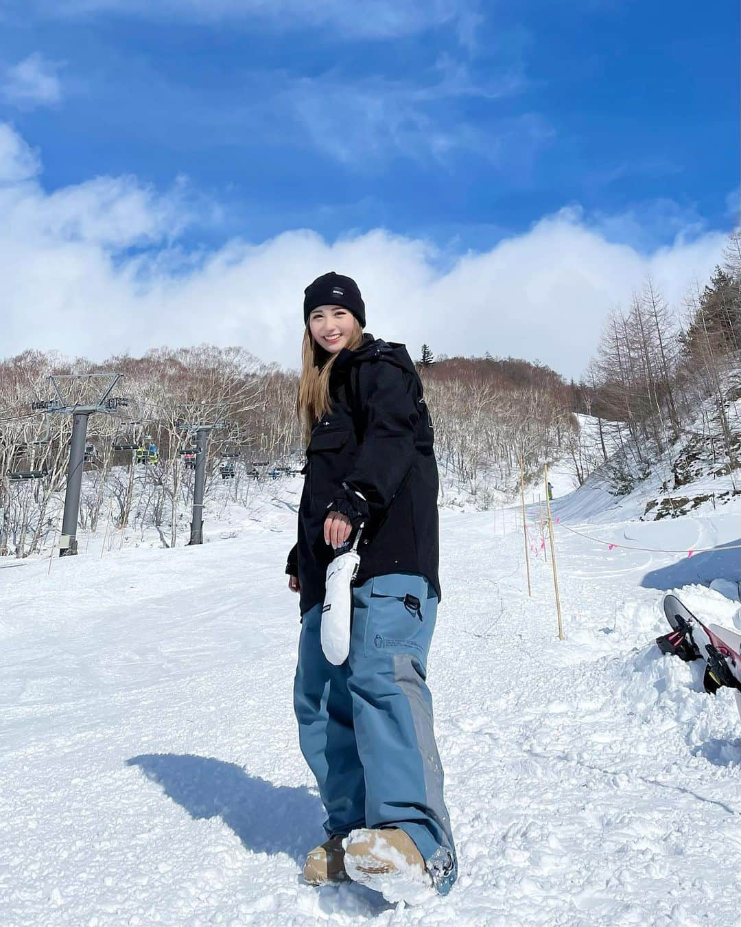 伊藤愛真さんのインスタグラム写真 - (伊藤愛真Instagram)「シャカシャカの暖かさに気付きました👶🏻❤️ ウェアタグ付けしたよ❄️」1月10日 16時27分 - __emagram