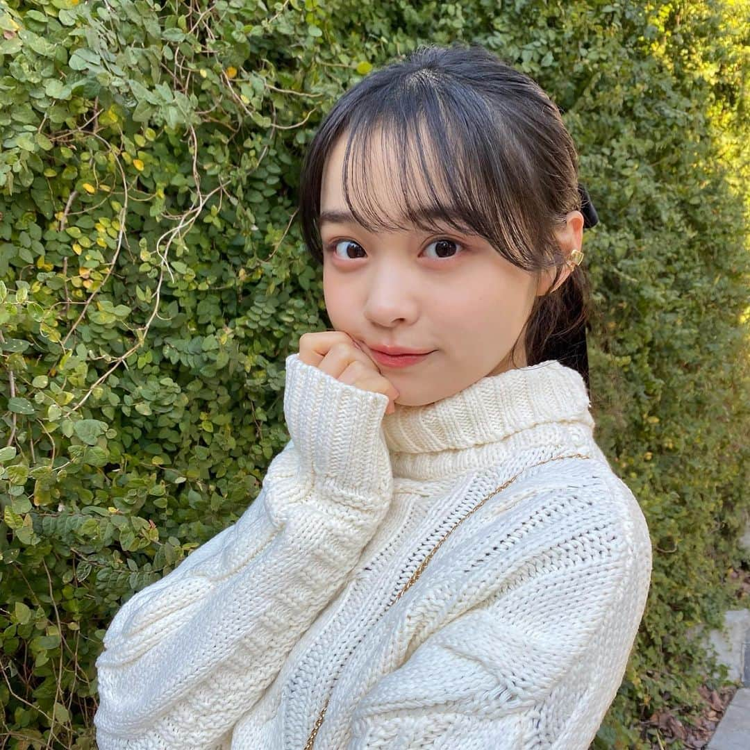 林芽亜里さんのインスタグラム写真 - (林芽亜里Instagram)「🎀 ⁡ とてもお天気が良く、写真がキレイに撮れてハッピーな日☺️ ⁡ この日のアクセはリボンもイヤカフもファンの方からのプレゼント🎁 プレゼント身に付けてよりハッピー♡ ⁡ ⁡ #林芽亜里」1月10日 17時23分 - meari__hayashi