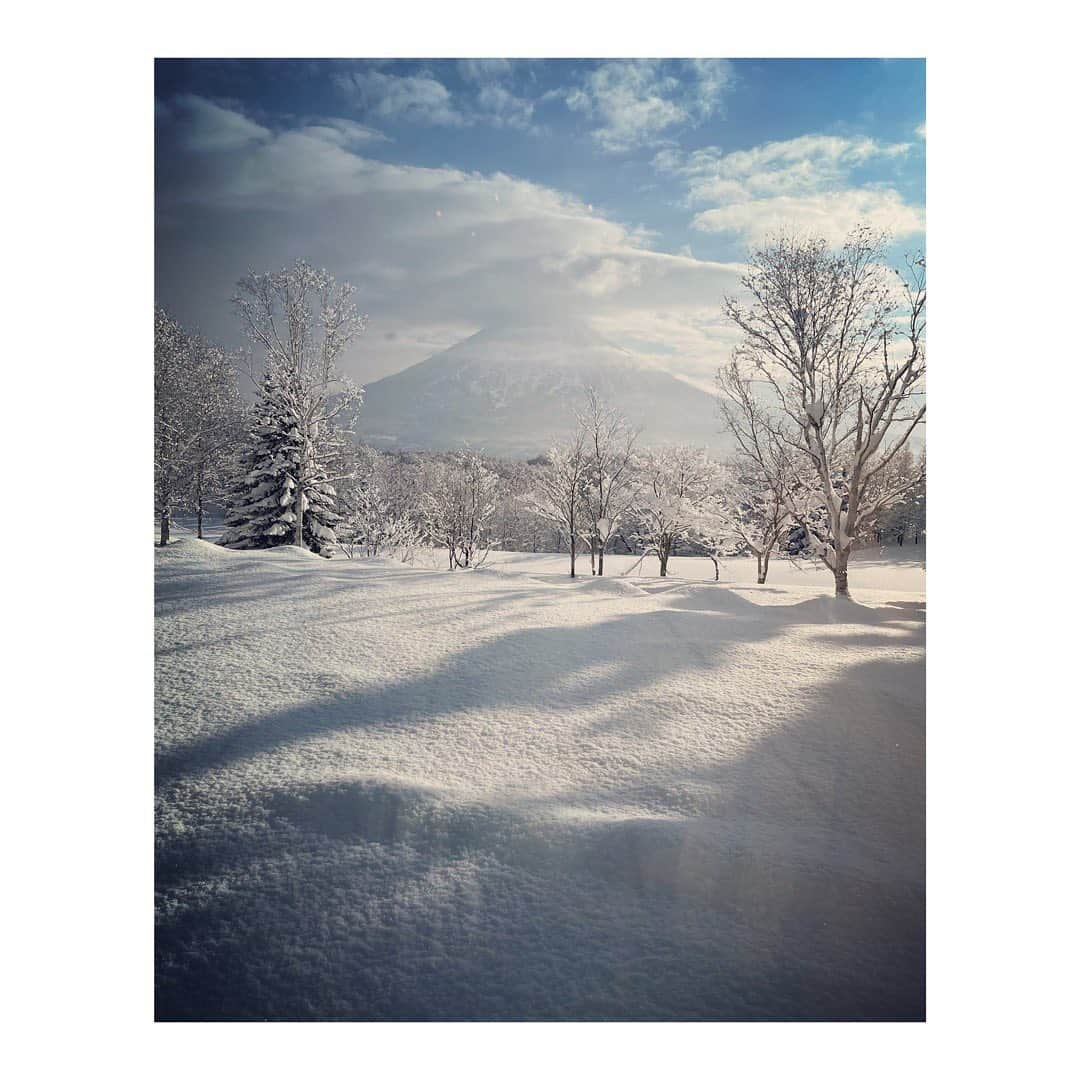 百々千晴さんのインスタグラム写真 - (百々千晴Instagram)「Sooo beautiful trip  #ritzcarltonniseko」1月10日 17時47分 - dodo_chiharu