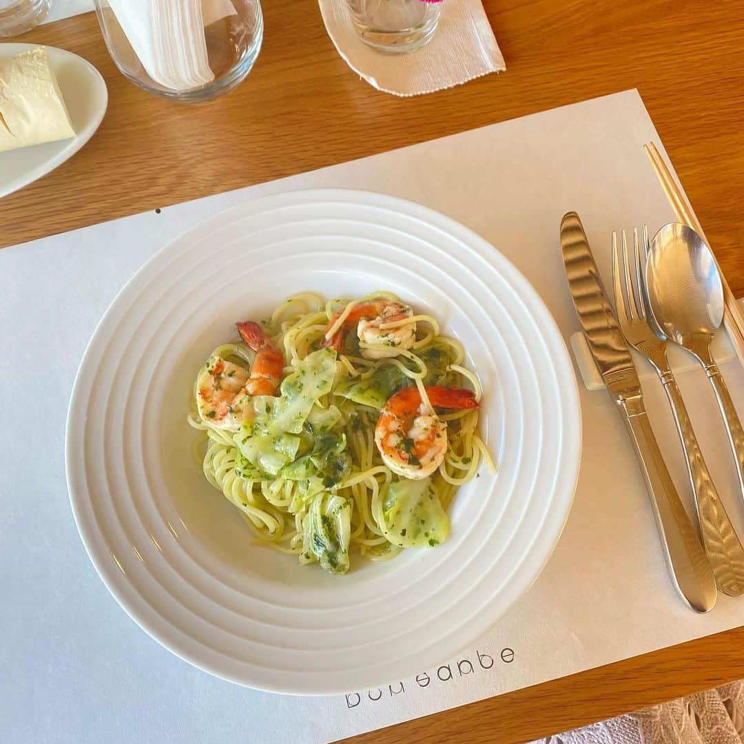 依田奈波のグルメインスタ