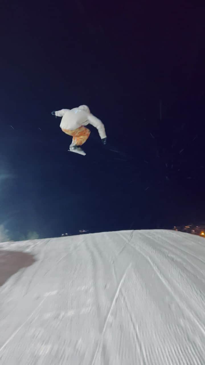 ステール・サンドベックのインスタグラム：「☃️🔦  🤳🏽 @oivindandersen」