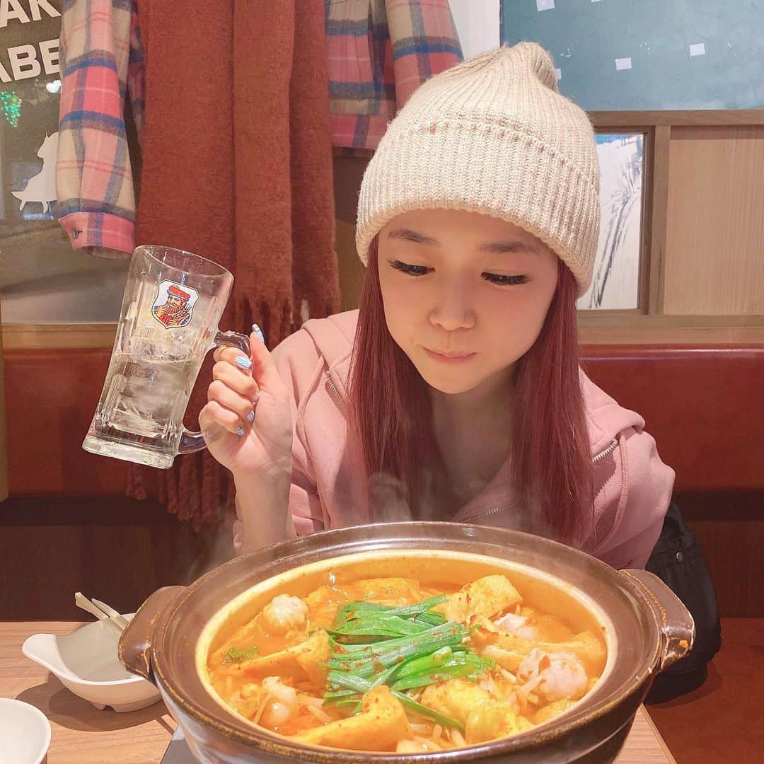 水嶋ひかるさんのインスタグラム写真 - (水嶋ひかるInstagram)「. . 赤から始め🌶💕 少し渋谷お散歩して楽しかった🐕🍻 . #赤から #激辛 #辛党 #激辛部 #mikkeller #bloodyangel #shibuya #渋谷グルメ #渋谷カフェ #ひかぴんく #ひかベリー #ひかぴんく #かまいい #ありまとう #ひかぷぅ語 #今日は何の日 #鏡開き」1月11日 12時46分 - hikapudayo