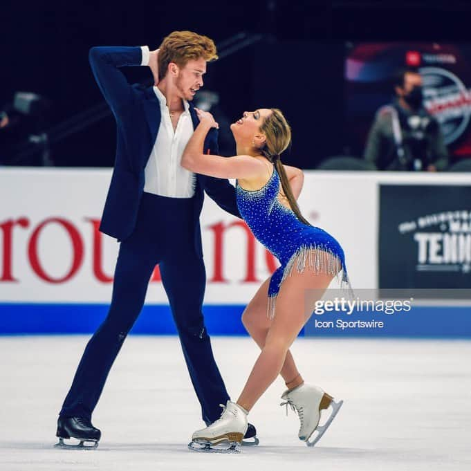 ロレイン・マクナマラのインスタグラム：「Every moment we spent on the ice this past weekend was such a joy! Thank you to @usfigureskating for making it a great event and thank you to everyone who continues to surround us with endless support. Can’t wait for what’s next! ❤️」