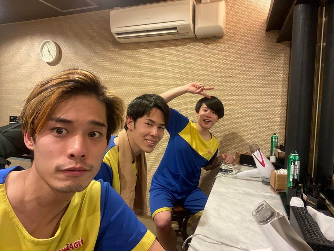 池田直人さんのインスタグラム写真 - (池田直人Instagram)「友達に会いに岡崎にいってきました！！ 最高すぎた！ みんな突然なのに、色々連れてってくれて優しすぎた！  本当ありがとう！！ 素敵な最高の休日になりました！！！！！  #岡崎市 #東海オンエア #イーグル最高 #まんぷくやえぐい #タツヤ優しすぎ #りょうくん仕事調整してくれた #虫くんだけ車1人 #豚かわいい #出っ歯人気 #消防士サウナおもろすぎ #家から出ないてつやが出てきてくれた #岡崎占領しすぎ #下D懐いてくれた」1月11日 12時08分 - ikenao0919