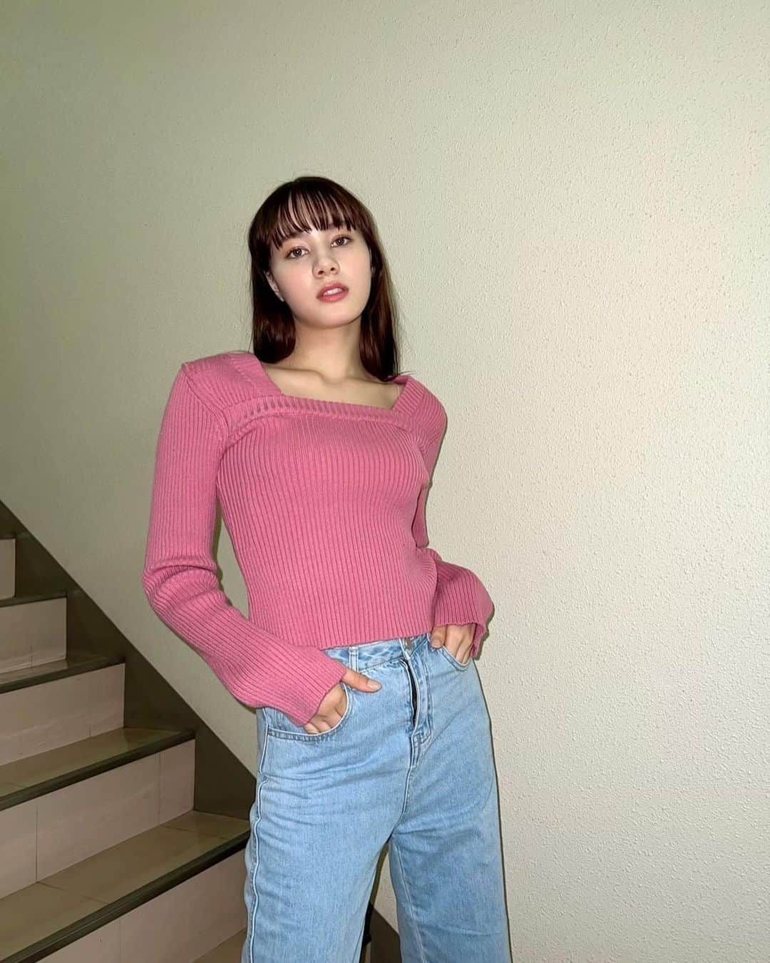 NiziUさんのインスタグラム写真 - (NiziUInstagram)「On Wednesday’s we wear pink🎀🎀  📸reems #niziu #nina #pink」1月11日 22時12分 - niziu_artist_official