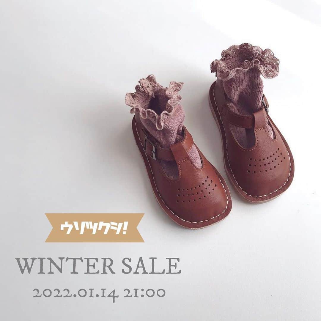子供服CHIMOMEのインスタグラム：「➤➤ Infomation . 売り尽くしセール☺︎ 14日21時OPEN !  ➤ CHIMOME ➤ https://Chimome.com . .」