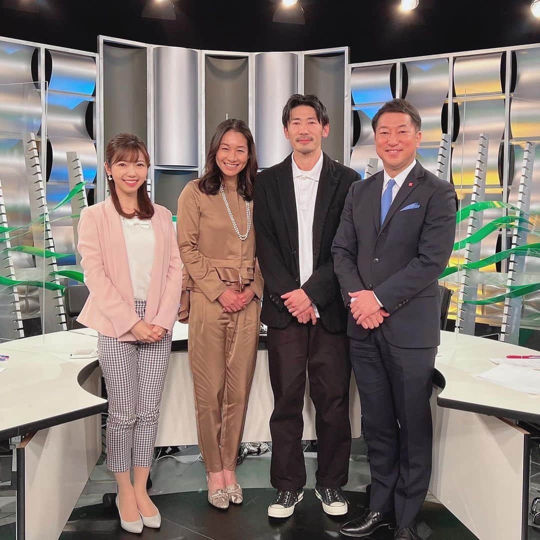 川又智菜美のインスタグラム：「新番組💛週刊テニスワールド ⁡ 初回放送ありがとうございました☺️ 初回ということで 豪華なゲストの皆様にお越しいただきました✨ 素敵な皆さんに囲まれてあっという間の30分でした😳 ⁡ そしてその後はオンライン楽屋も！！ 西岡良仁選手にもリモート出演いただき 現役トッププレーヤーならではのお話を たくさん聞かせていただきました💫 ⁡ もうすぐはじまる全豪オープン❣️ 楽しみましょう〜😆 ⁡ #WOWOW #テニス」