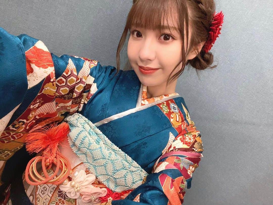 小玉梨々華のインスタグラム：「今年も振袖着れて嬉しい☺︎」