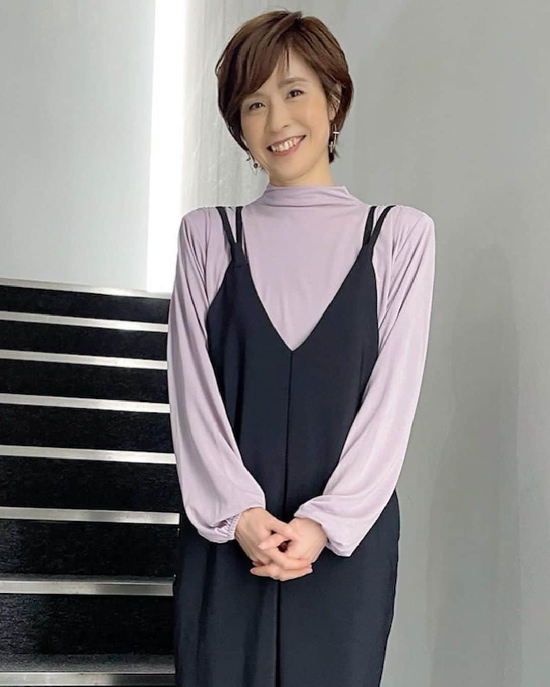 今村涼子さんのインスタグラム写真 - (今村涼子Instagram)「先週から６時台関東天気は、 6時20分からに早まっています。 #衣装#ブラウス#atcloset#YAYA#サロペット#エトレリー#ピアス#ABISTE  #Jチャン#クレヨンしんちゃん天気」1月11日 20時26分 - ryoko.imamu