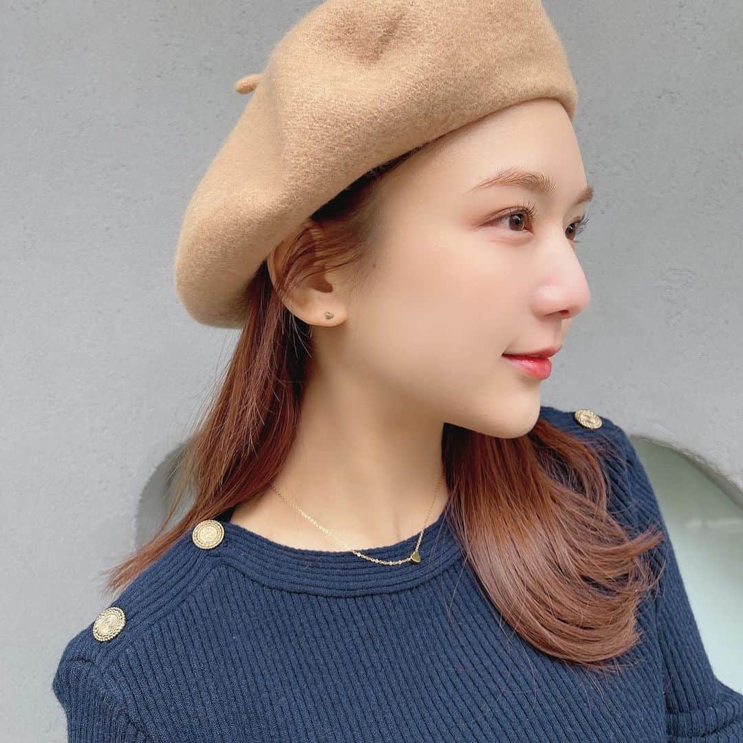 ひよんのインスタグラム：「☀️💓  おはよー☺️ 今日は楽しみにな予定があるの💓 1日おやすみ頂いて楽しんでくる😆！ またストーリーとか見てね❤️  寒くて鼻がすぐ赤くなるから 写真撮るの大変🙁☃️笑  #ひよん #ひよん服 #9unq #クアンク #クアンク服 #데일리 #데일리룩 #꾸안꾸」
