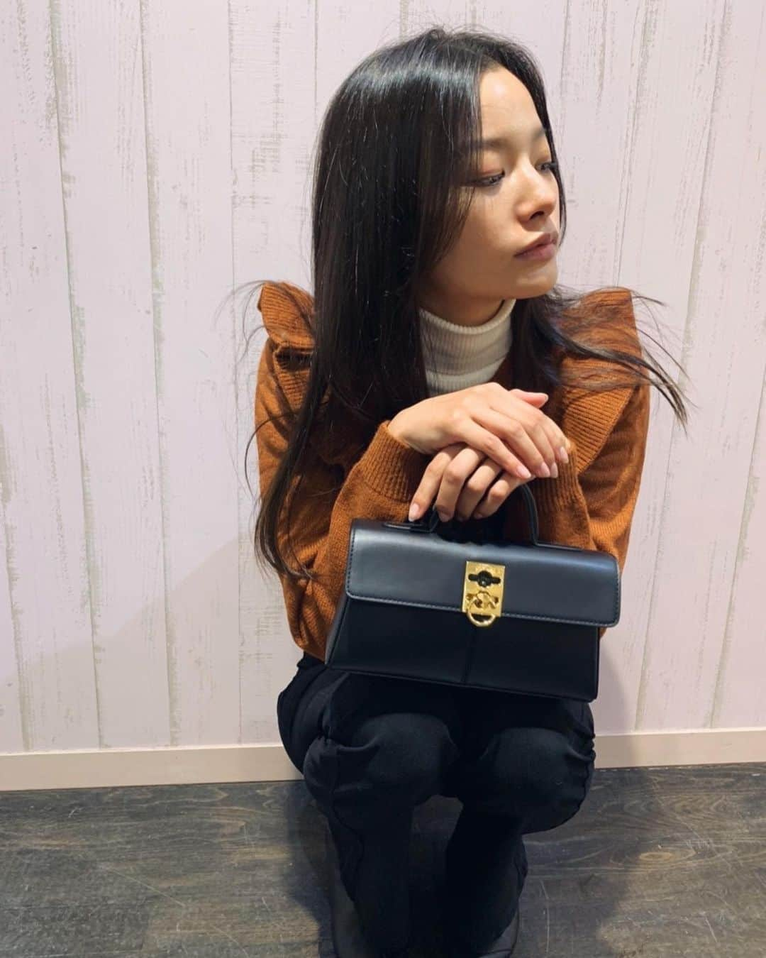 織田梨沙さんのインスタグラム写真 - (織田梨沙Instagram)「👜💕  #cafune」1月12日 17時22分 - oda_lisa