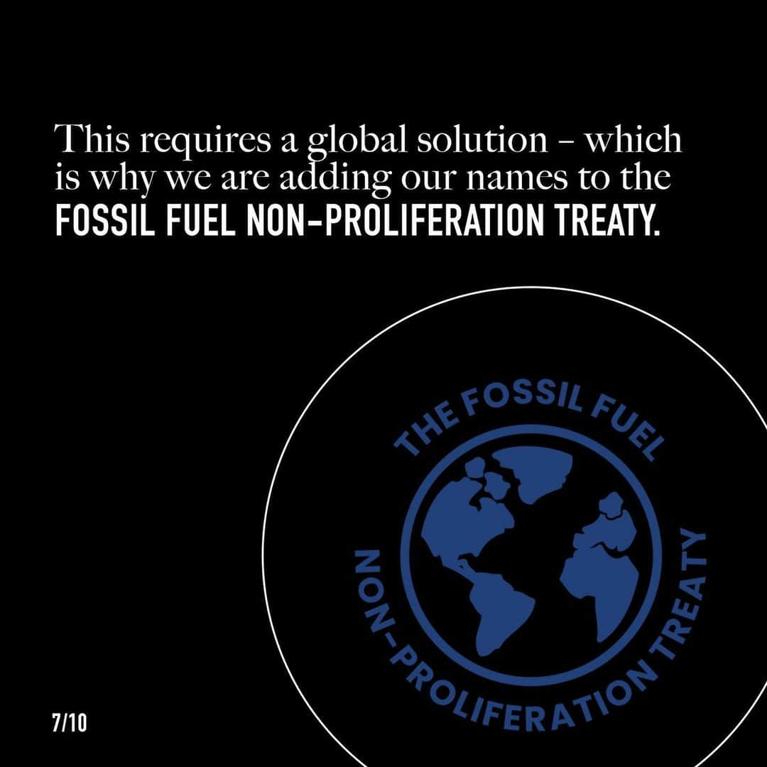 エマ・ワトソンさんのインスタグラム写真 - (エマ・ワトソンInstagram)「#KEEPTHEMINTHEGROUND  @fossilfueltreaty   Dear friends,  We are asking you to join us in signing a treaty to end the expansion of Fossil Fuels. The link to the treaty is in the bio. Please sign it. Please share it. Please read the slides provided that further explain what it is.   And then hopefully, like us, get righteous about it. Get angry about it. Let it break your heart. Let it motivate you. Let it inspire you to action. Because what we are asking you to participate in is a non-partisan issue. It is in fact a universal issue. It is the loss of our home. It is the loss of our futures. There is no one person immune from this problem.   It does however, affect everyone in different ways. It is unfortunately an issue that must be SYSTEMATICALLY changed, because those who are without resources cannot afford such a transition on their own. There is just only so much we can do individually. But what we can ALL do to help - is start here.   Join us in adding your name to the treaty.  Your voice is powerful.  Our voice is powerful.   “Our addiction to fossil fuels is pushing humanity to the brink. We face a stark choice: either we stop it - or it stops us. It’s time to say: enough."  - UN Secretary General António Guterres  “We are currently on track for at least a 2.7 C hotter world by the end of the century — and that’s only if countries meet all the pledges that they have made. Currently they are nowhere near doing that.”  - Greta Thunberg  "I hope you can appreciate that where I live, a 2 degree world means that a billion people will be affected by extreme heat stress. In a 2 degree celsius world - some places in the global south will regularly reach a wet bulb temperature of 35 degrees celsius and at that temp, the human body cannot cool itself by sweating... We don't believe you. We don't believe that banks will suddenly put trillions of dollars on the table for climate action, when rich countries have struggled since 2009 to raise the money for the world's most vulnerable countries.”  - Vanessa Nakate」1月12日 10時38分 - emmawatson