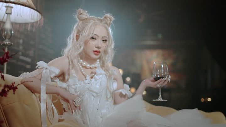 のインスタグラム：「LOCATION - PLOYCHOMPOO ft. ANOTHERBOYTJ M/V Teaser #2」