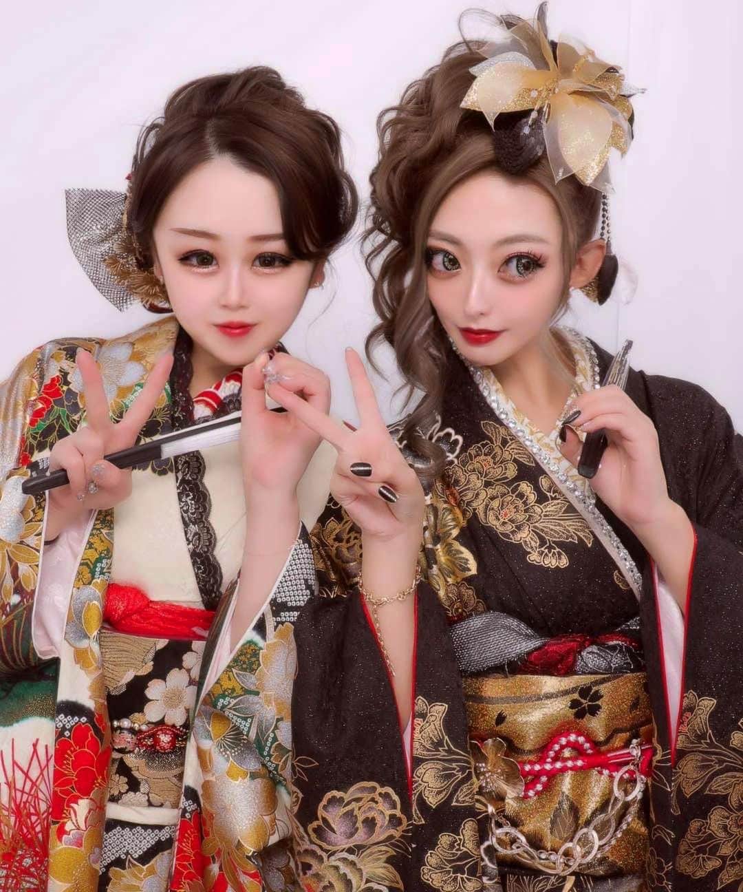 吉永江利のインスタグラム：「1番の幼馴染と💓💓  #せいじんしき着物  #せいじんしきヘア  #せいじんしき   #雰囲気#ギャル#ギャルメイク#いいね#関西 #フォローお願いします#いいね #selfie  #コメント大歓迎 #make #hair #japan #korea #model #fashion #code #followme #likes #instagood #instalike  #今日好き #今日好きになりました#モデル  #20歳」