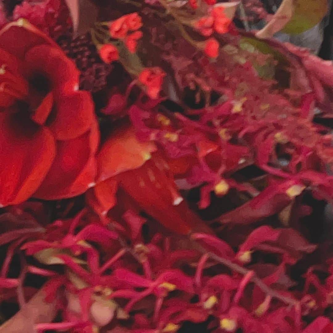 ミンギュのインスタグラム：「🌹」