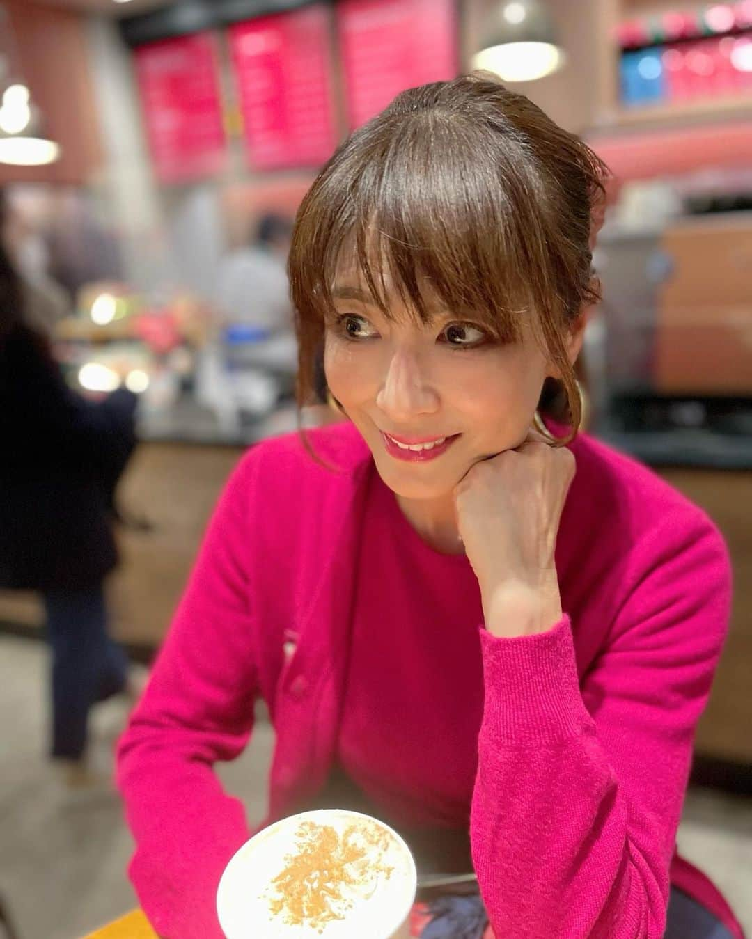 山田佳子さんのインスタグラム写真 - (山田佳子Instagram)「スタバで休憩…🥤☺️💕 ⁡ #日常 #スタバで #休憩時間  #いろいろ #考える  #息抜きに  #大切な時間  #明日も頑張ろう」1月12日 20時35分 - yoshiko117