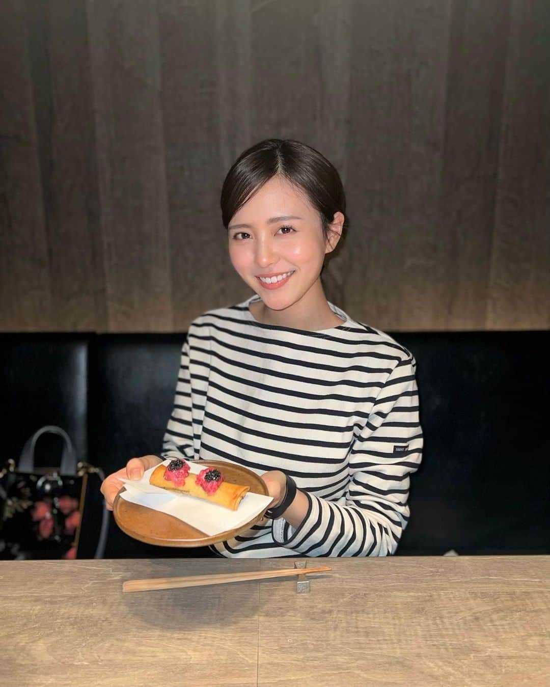 NittaSachikaさんのインスタグラム写真 - (NittaSachikaInstagram)「大好きなお友達との至福のひととき…。  お肉はもちろん、のどぐろのおひつご飯が忘れられん…♡ 干し柿のクリームチーズも…♡  #ushigoros #うしごろS」1月12日 22時20分 - chacch1