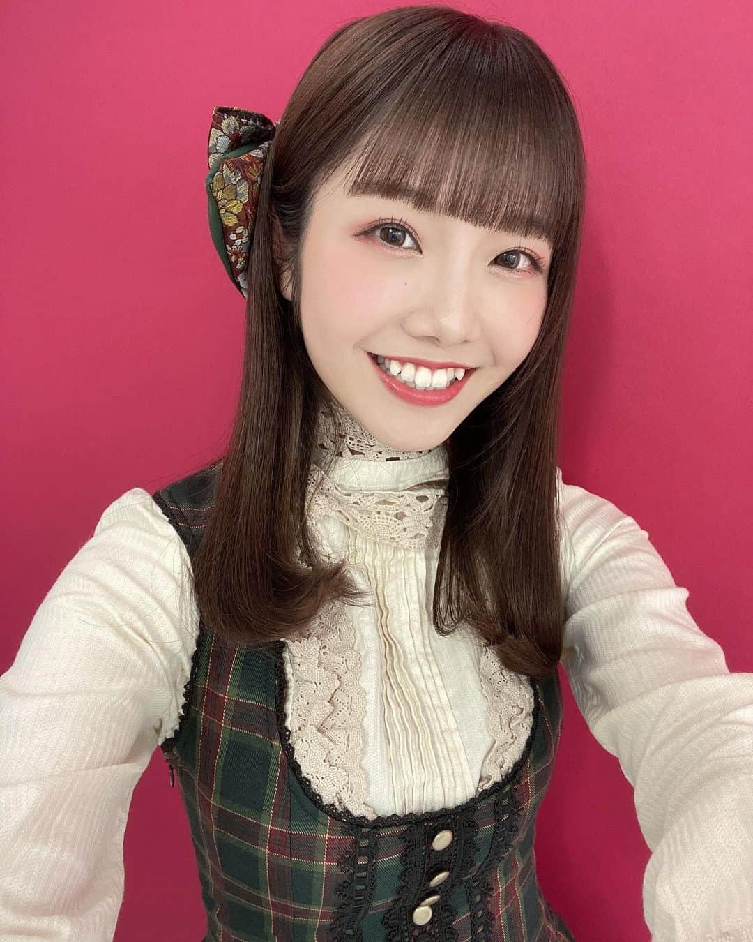 MOMOKAさんのインスタグラム写真 - (MOMOKAInstagram)「・ 改めてお知らせです🙋‍♀️  舞台「赤の女王」に出演します！❤️  作・演出：吉田武寛（LIPS*S／ILLUMINUS） 2022年1月29日(土)～2月6日（日） ＠六行会ホール  ■上演タイムテーブル 1月29日(土)　18:00（Arc） 1月30日(日)　18:00（Coffin） 1月31日(月)　19:00（Arc） 2月1日（火） 14:00(Arc) 19:00（Coffin） 2月2日（水） 19:00（Coffin） 2月3日（木） 14:00(Coffin) 19:00（Arc） 2月4日（金） 休演日 2月5日（土） 13:00(Coffin) 18:00（Arc） 2月6日（日） 12:00（Arc) 16:30(Coffin)   全12公演 私はシングルキャストなので、全公演出演します！！🍑🍑  今回私はアデルという役を演じます。 公演期間も長めなので、是非1公演でも観てくださったら嬉しいです。💖  毎日稽古に励んでおります...！ 今回歌もダンスもしっかりあるので、ダンスや歌が好きな方もぜひ！😊🤝  それでは〜明日も稽古がんばるぞーう！ 行くよ〜のコメントお待ちしてます。😏🙏笑  頑張ります！」1月12日 22時28分 - momoka_jewel