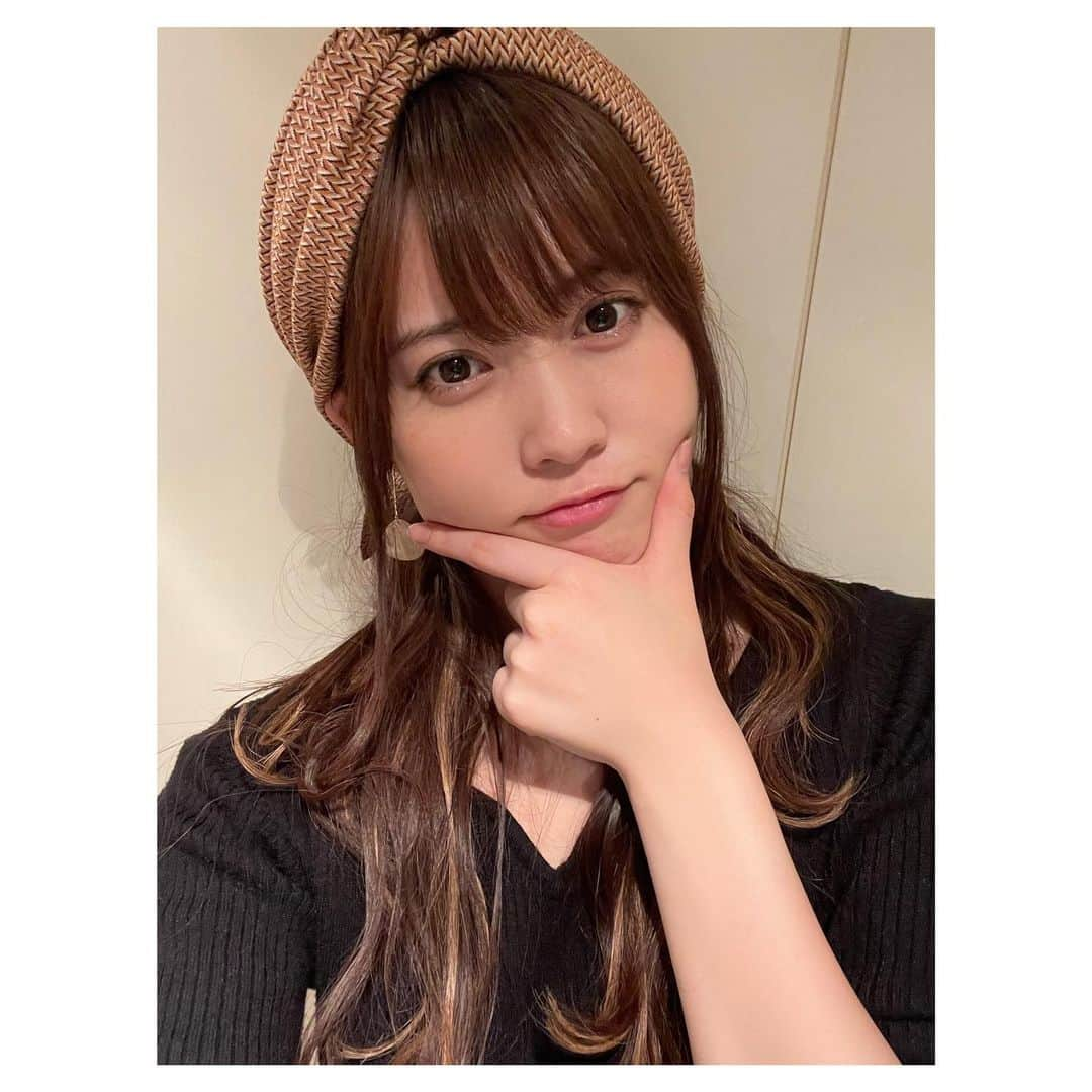 岡部麟さんのインスタグラム写真 - (岡部麟Instagram)「今日のコンサートのファッションショーで着けてたヘアーバンド( ^^ )大きい飾り好きだー！♡  イヤリングは #herlipto 🐈  #ヘアーバンド  #エイトの日 #8の日 #team8」1月13日 0時18分 - beristagram_1107